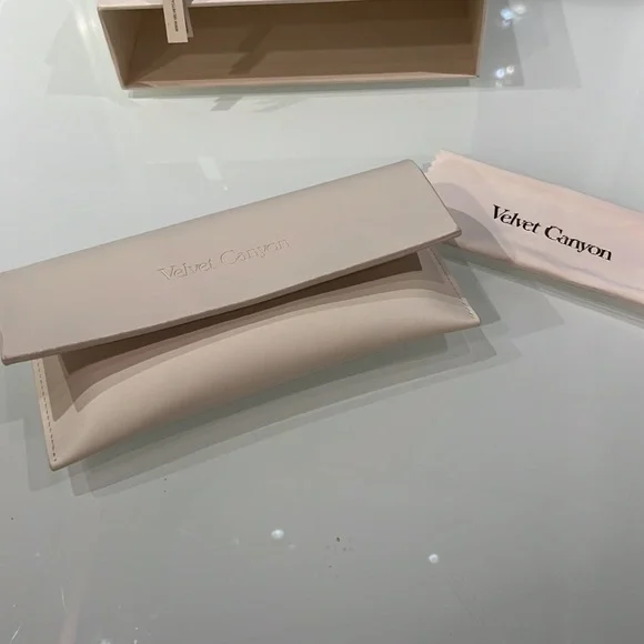 Velvet Canyon Femme Chat Glasses - Picture 6 of 7